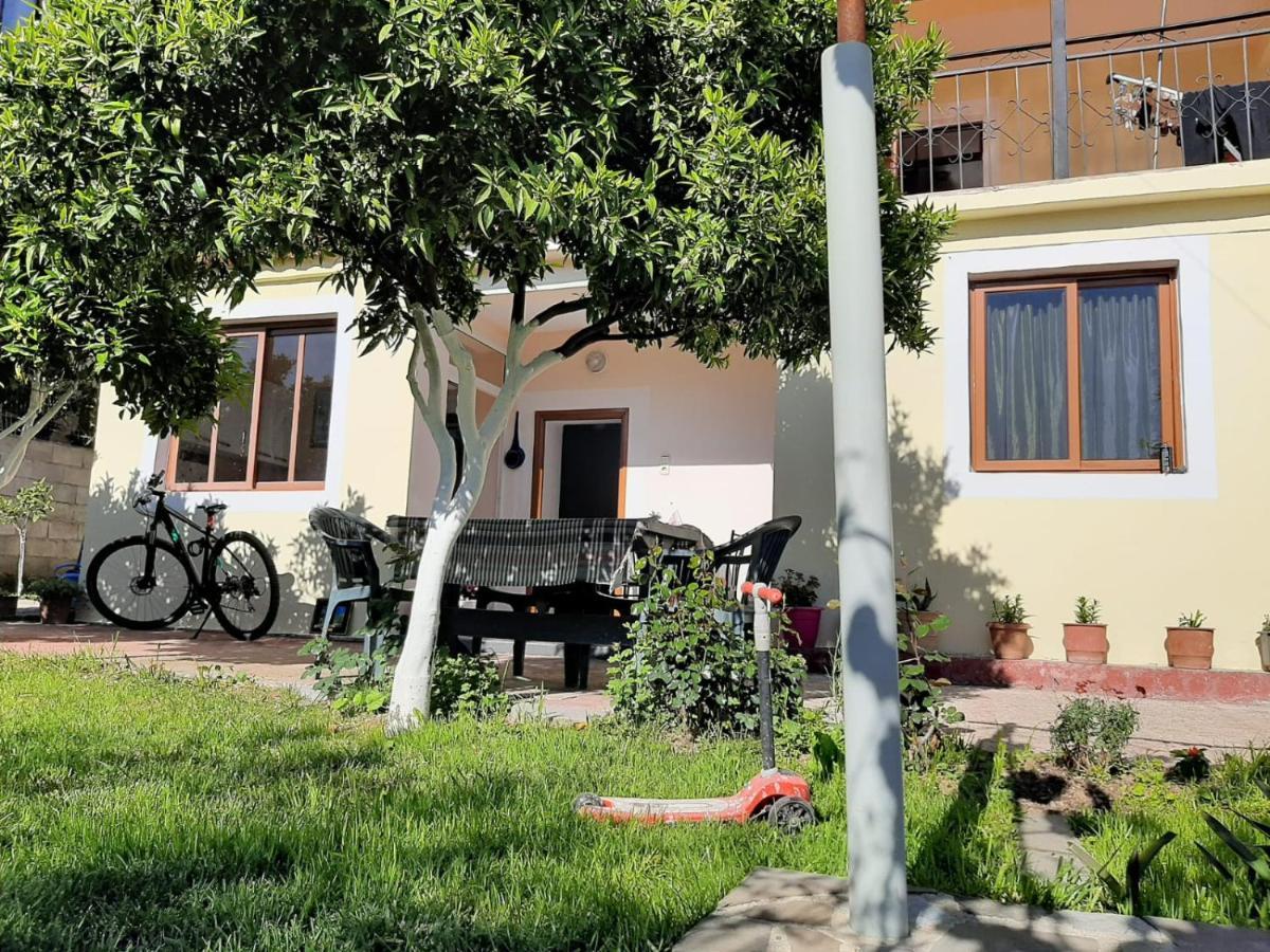 Guest House Noah&Kristel Berat Exterior foto